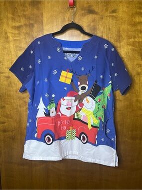 Butter-Soft Christmas Holiday Scrub Top Women’s Large Santa Snowman Reindeer